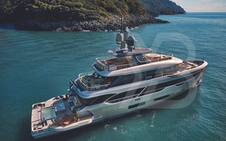 OASIS 40m Yachts