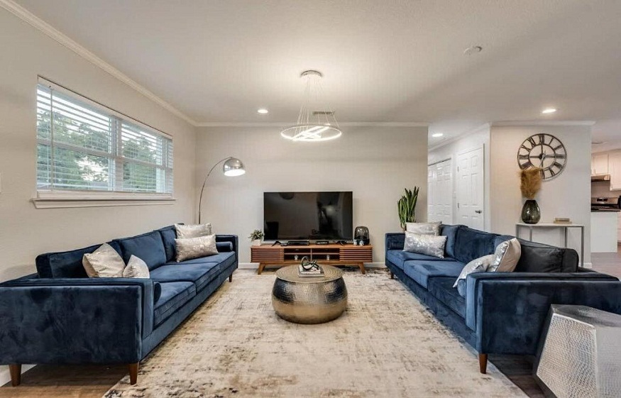 high-end suites near at&t stadium